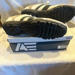 American Eagle Sneakers White and Navy Union Ox Size 12